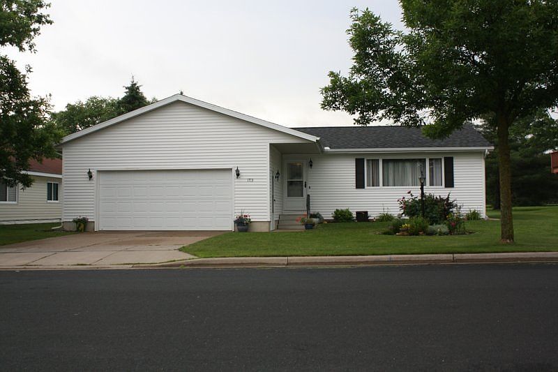 1st image of 1713 Plum Dr