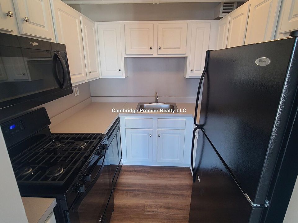1st image of 812 Memorial Dr #1011COPY