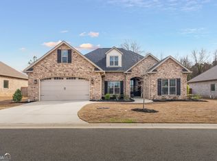 107 Windborne Ct, Kathleen, GA