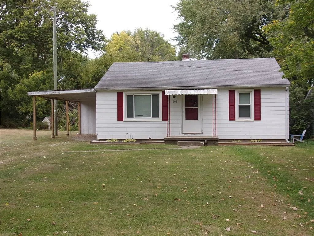 908 Ray St photo 1
