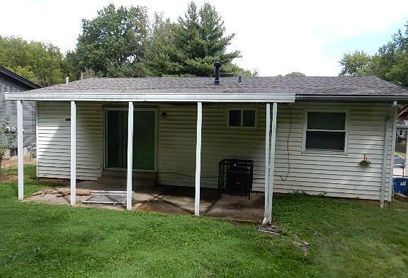 3rd image of 7460 Blanding Dr