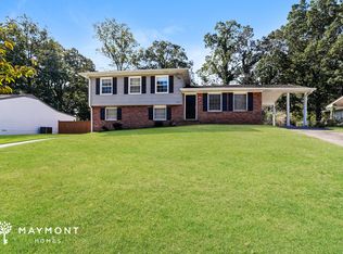 2677 Luke Dr, Ellenwood, GA 30294