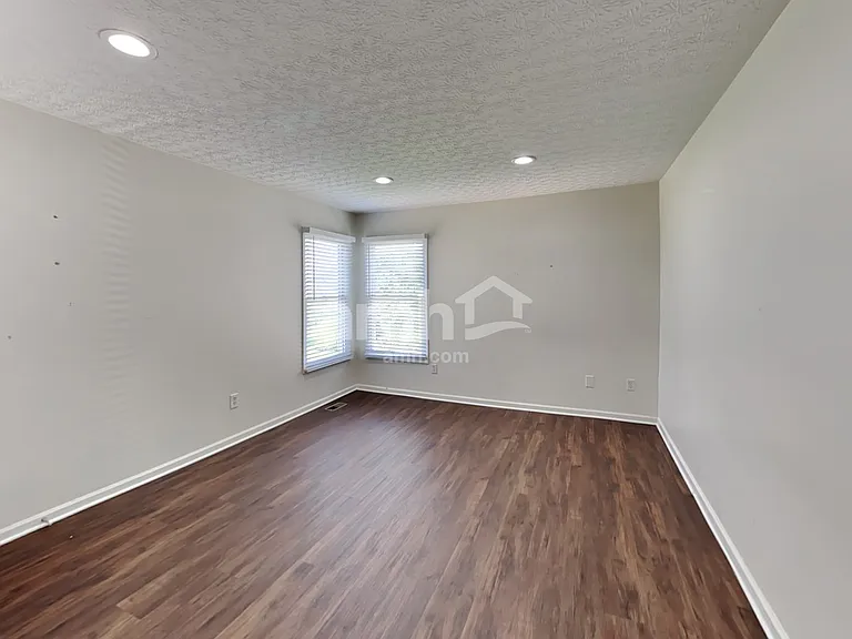 5232 Dietrich Ave — Photo 20