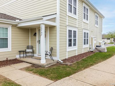 39797 Village Wood Ln, Novi, MI, 48375