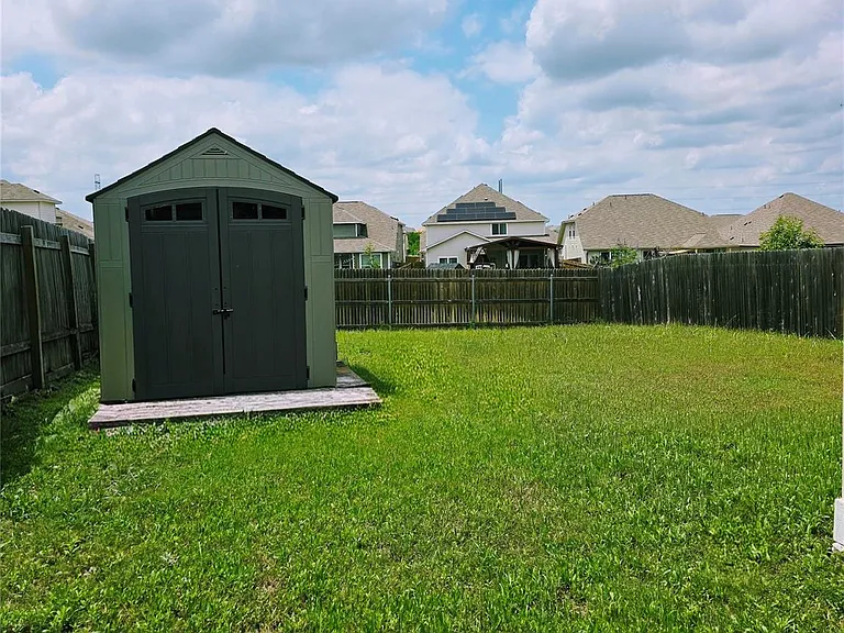 19506 Caymus Dr — Photo 21