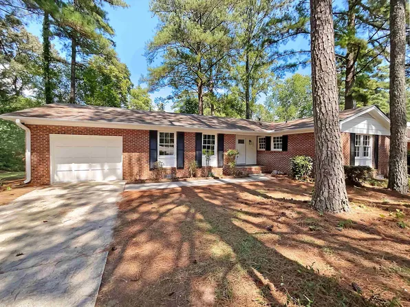 1004 Edgebrook Dr, Garner, NC 27529
