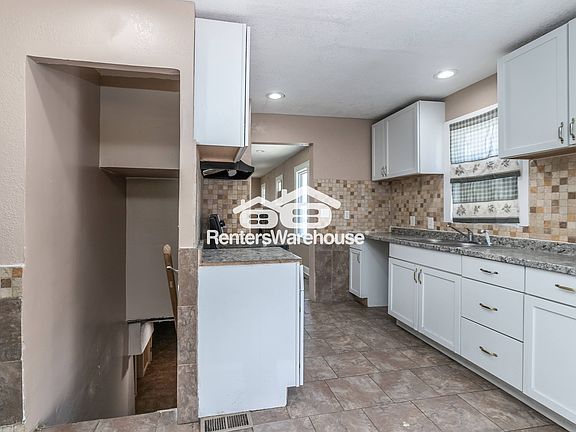 2nd image of 4316 Indiana Ave
