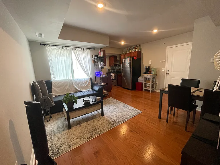 620 S 42nd St #2 — Photo 5