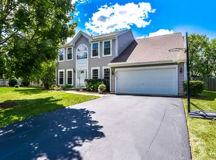 373 Southwind Ct, Lake Villa, IL 60046