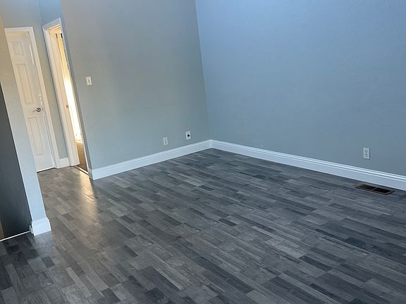 2nd image of 943 Bosworth St APT H