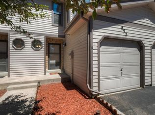 892 S Joplin Cir, Aurora, CO 80017