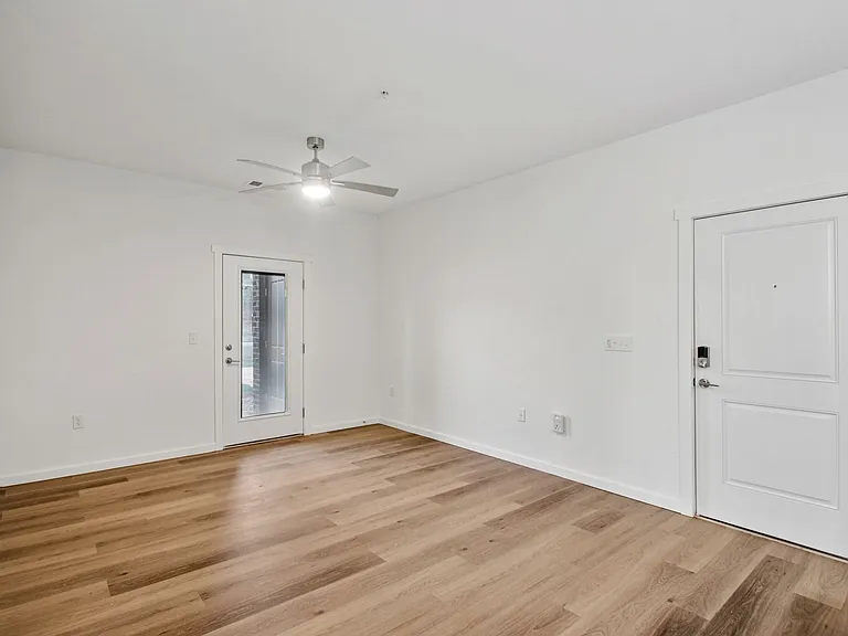 Portland Place Apartments — Photo 22