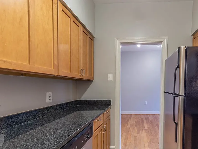 15 14th St NE — Photo 11