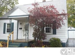 4325 Chamberlain St, Wayne, MI 48184