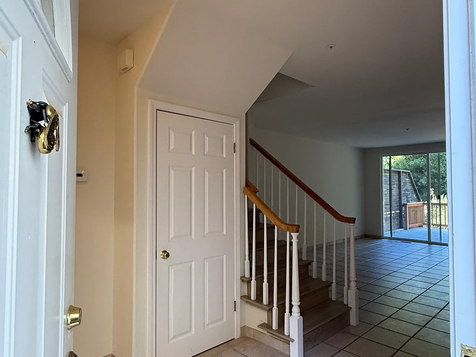 3 bed, 2.5 bath, 1772 sqft, $4,950 — Photo 2