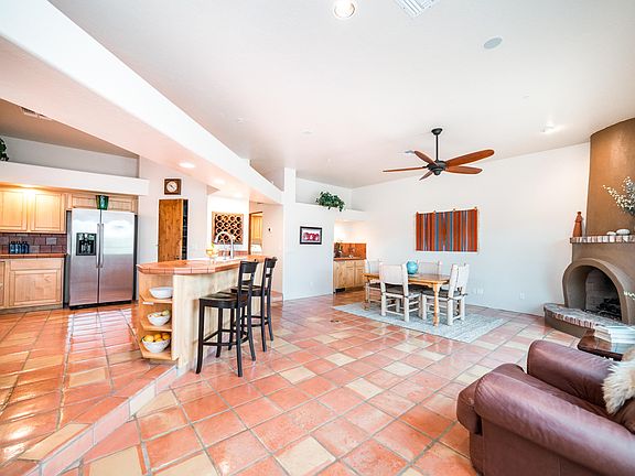 4th image of 28653 N 77th St