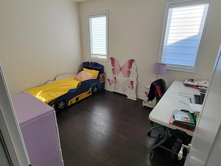 46 Black Diamond Cres — Photo 15
