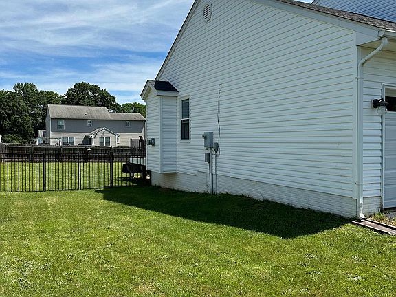 4th image of 5407 Hazel Ct