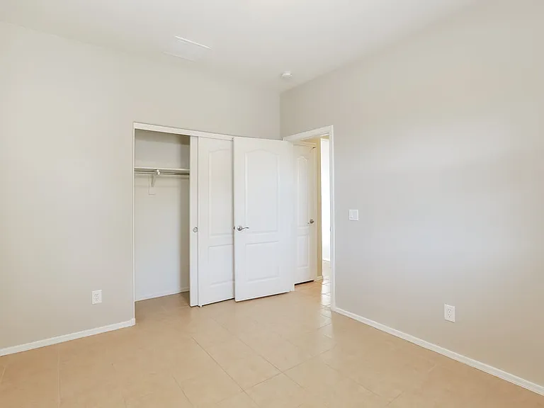 7333 W Saint Catherine Ave — Photo 14