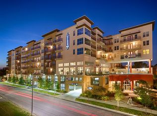 1521 N Memorial Way #B-527, Houston, TX 77007