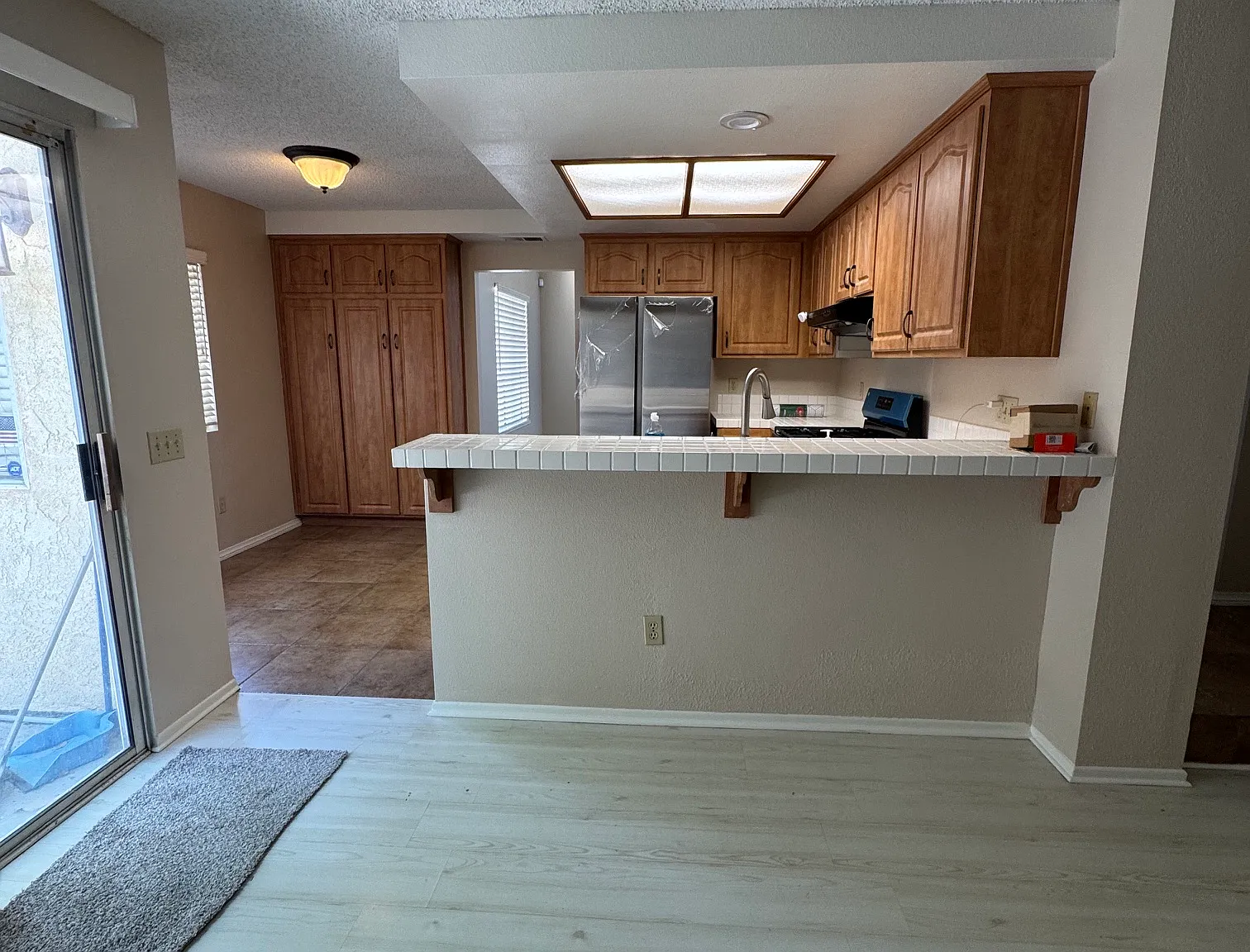 4 bed, 2.5 bath, 1800 sqft, $3,300 — Photo 4