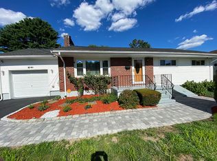 39 Pincushion Rd, Framingham, MA 01702