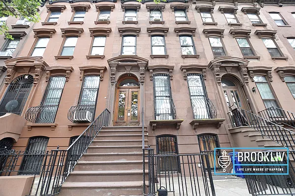 Rented by null | media 16