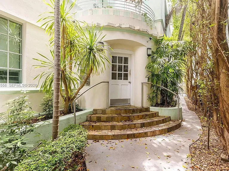 815 Euclid Ave #9 — Photo 1