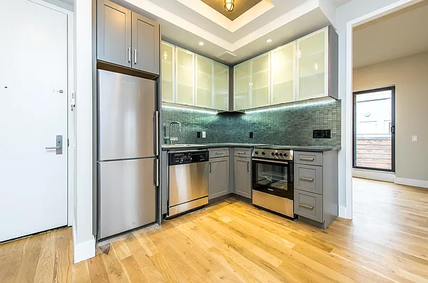 Rented by Nooklyn NYC LLC | media 54