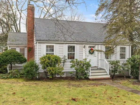 9 Preston Rd, Lexington, MA 02420