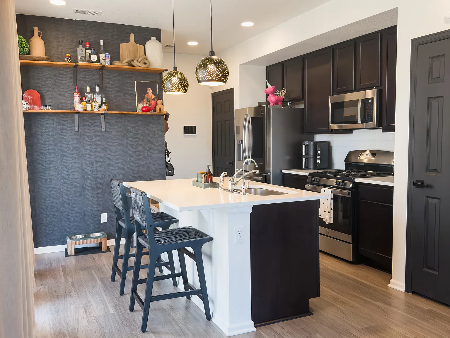 3 bed, 2.5 bath, 1540 sqft, $2,900 — Photo 3