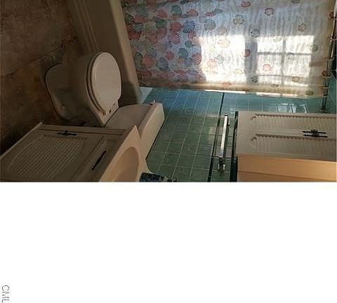 main floor full bathroom