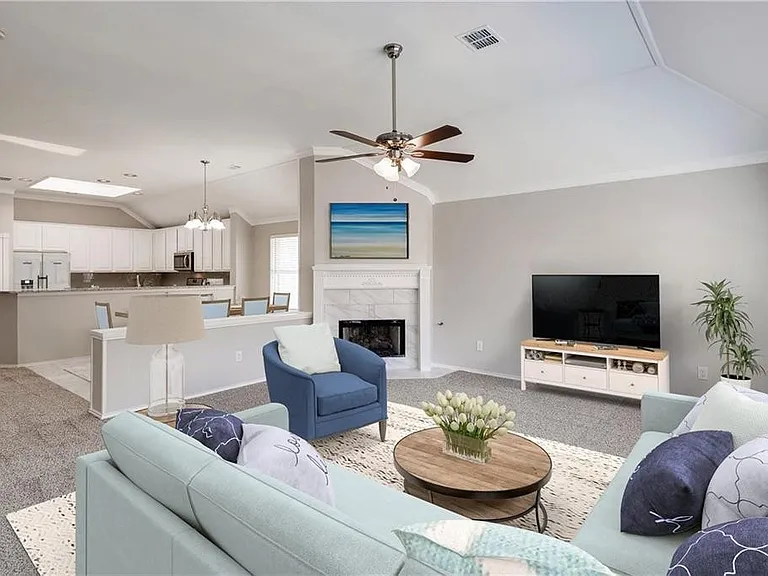 2425 Ravenhurst Dr — Photo 13