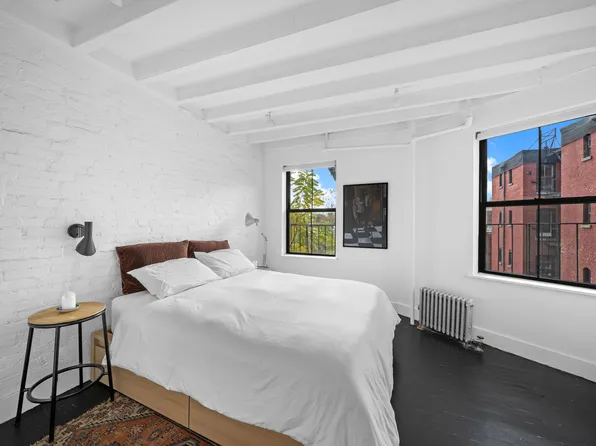 134 Baltic Street image 3 of 12