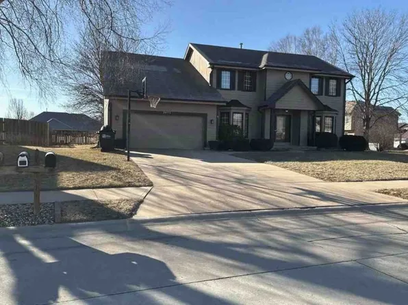 20773 Ginkgo Cir, Elkhorn, NE 68022
