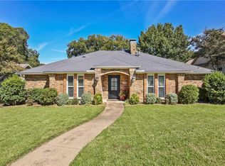 7706 Arborside Dr, Dallas, TX 75231