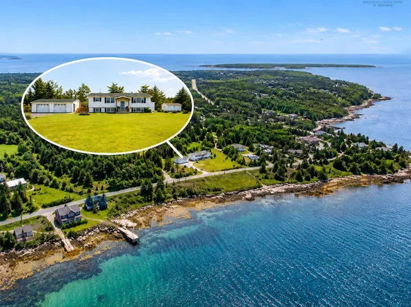 436 Bald Rock Rd, Halifax, NS B3V 1K9