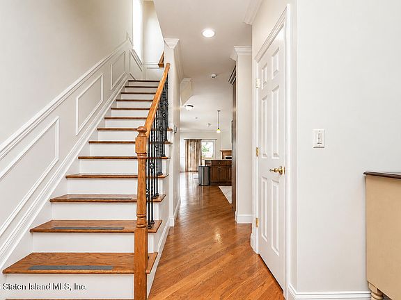 5th image of 65 Goodall St #A