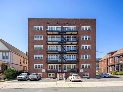 70 W 32nd St APT 4D, Bayonne, NJ, 07002