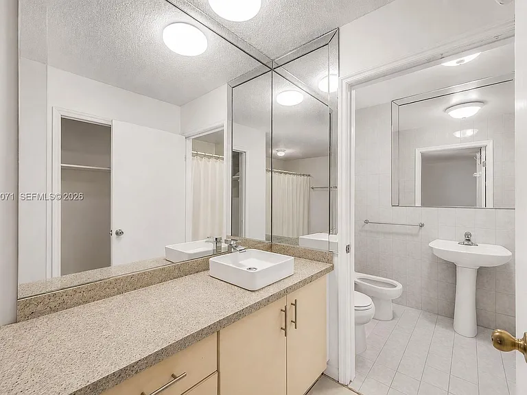 7256 W 34th Ln — Photo 8