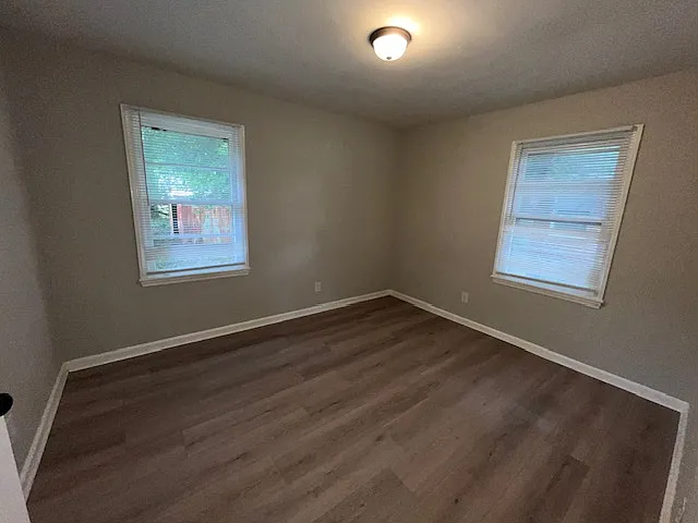 802 Green St — Photo 11