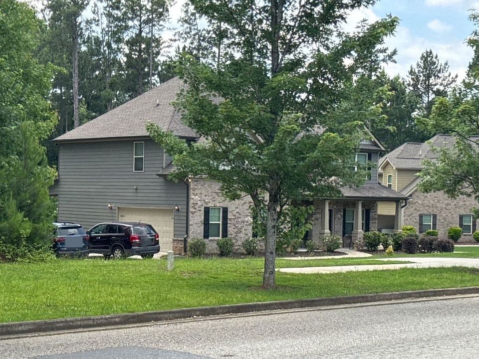 2nd image of 215 Homestead Cir