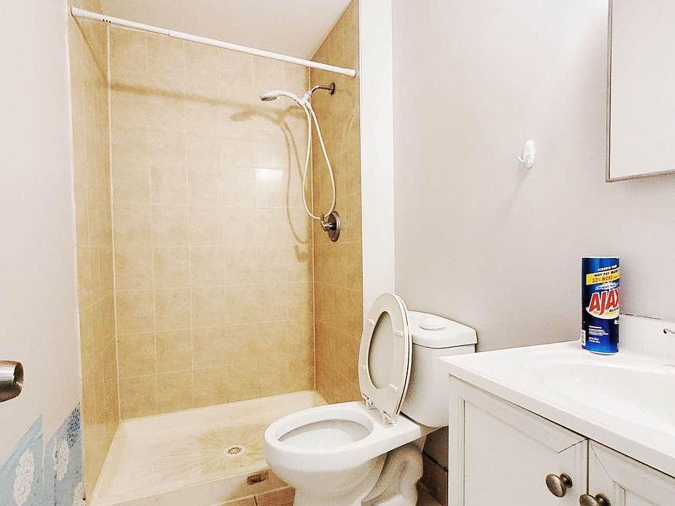 1st image of 16 Newberry Ave #1