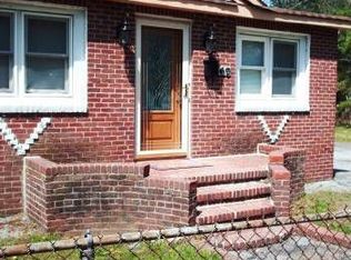 69 Nicolls Rd, Wheatley Heights, NY 11798