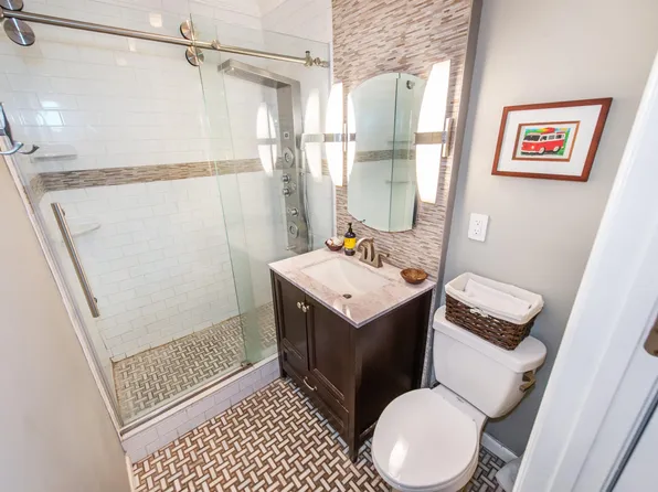 6050 Blvd East image 23 of 42