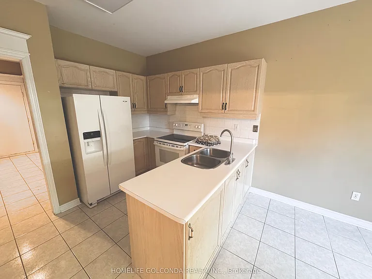 440 Seneca Ct — Photo 7