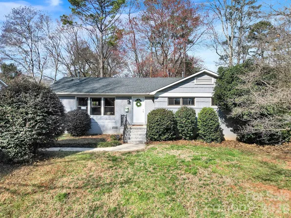 7424 Watercrest Rd, Charlotte, NC 28210