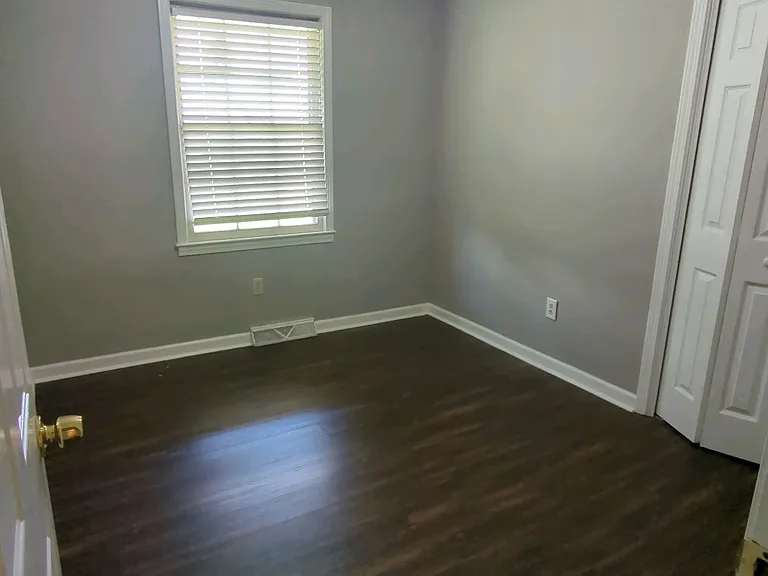 2517 Thoroughbred Dr — Photo 6