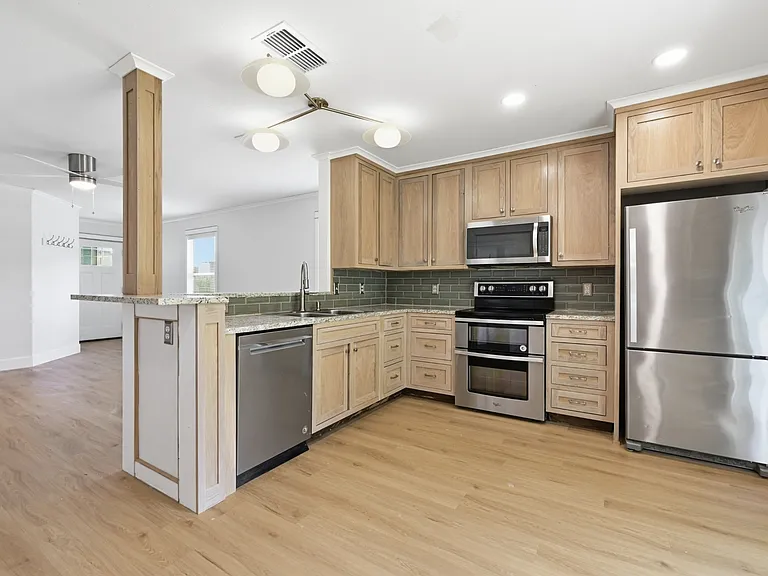 1621 Coriander Dr — Photo 11
