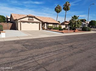 8734 W Bloomfield Rd, Peoria, AZ 85381